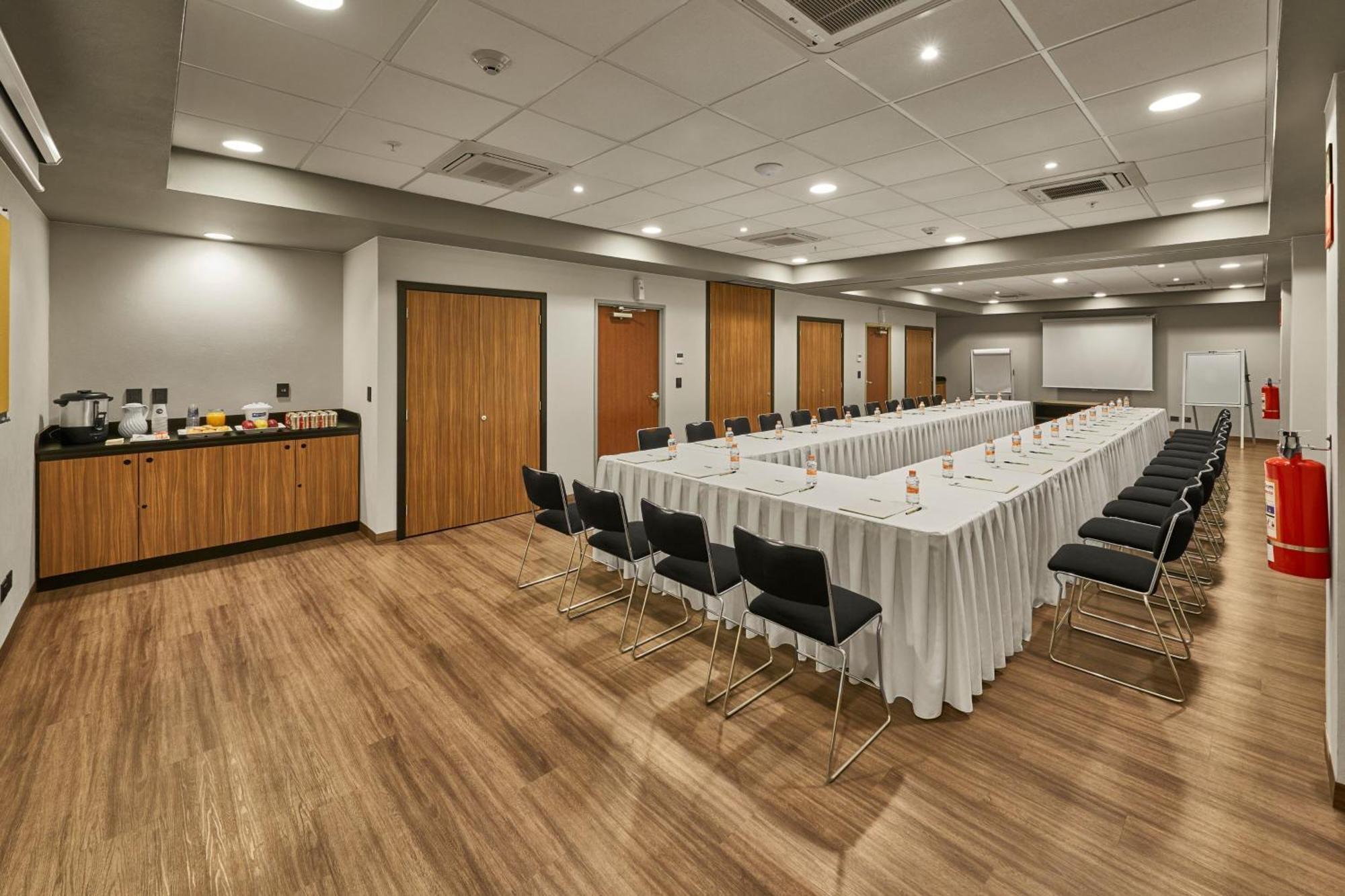 City Express By Marriott Toluca Exterior foto